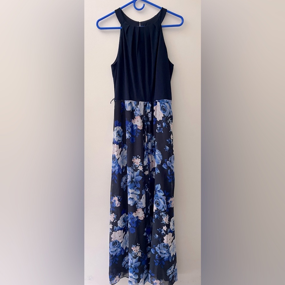 Flower printed maxi dress! Perfect for summer weddings!
